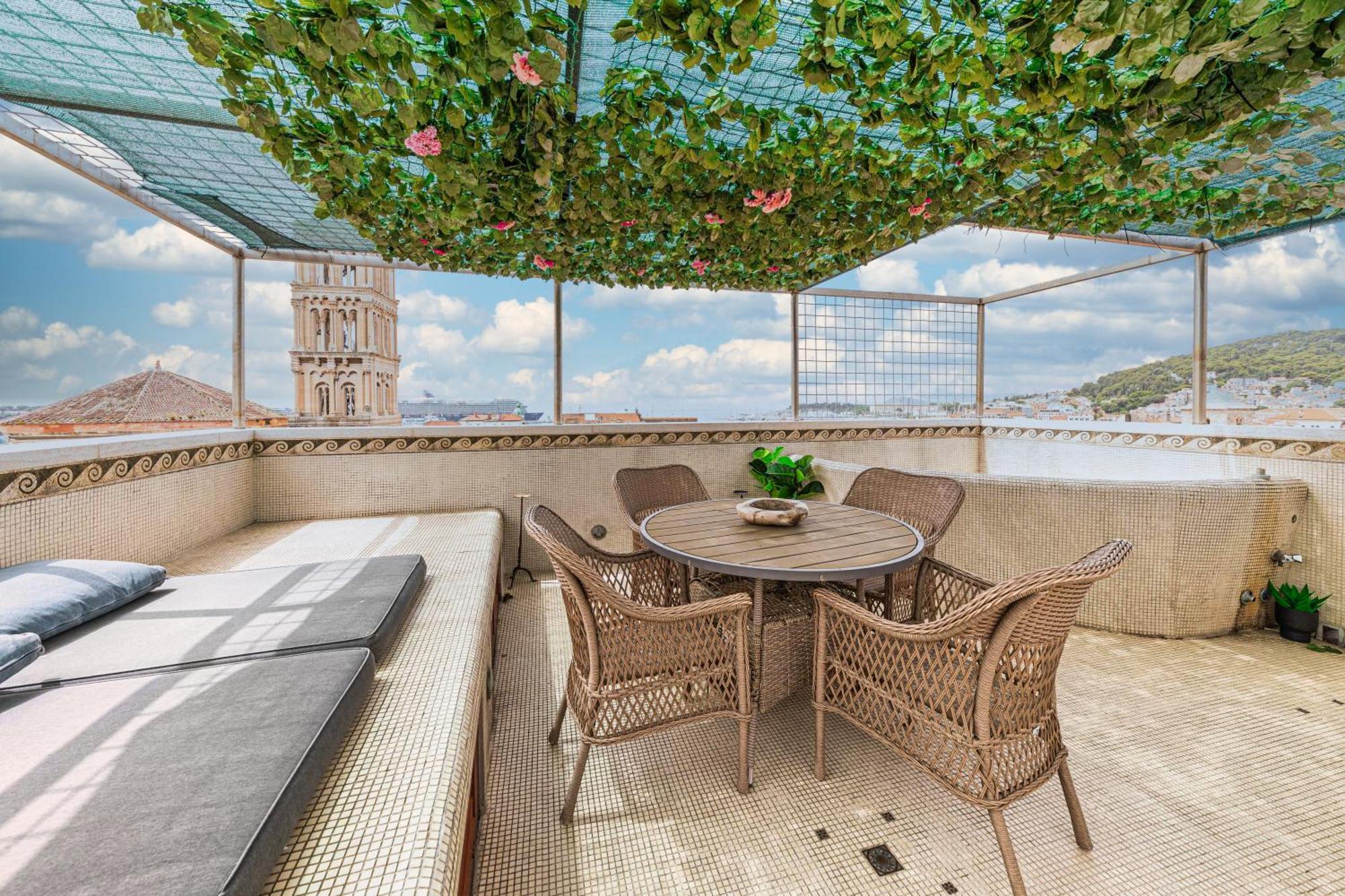 Augubio Penthouse Apartment Split Exterior foto