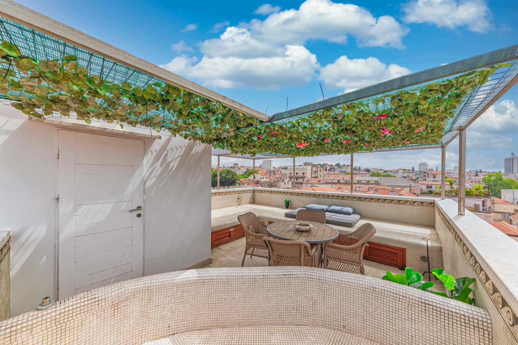 Augubio Penthouse Apartment Split Exterior foto